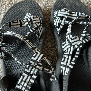 Like new size 8 Chaco sandals. Only wore a couple times.